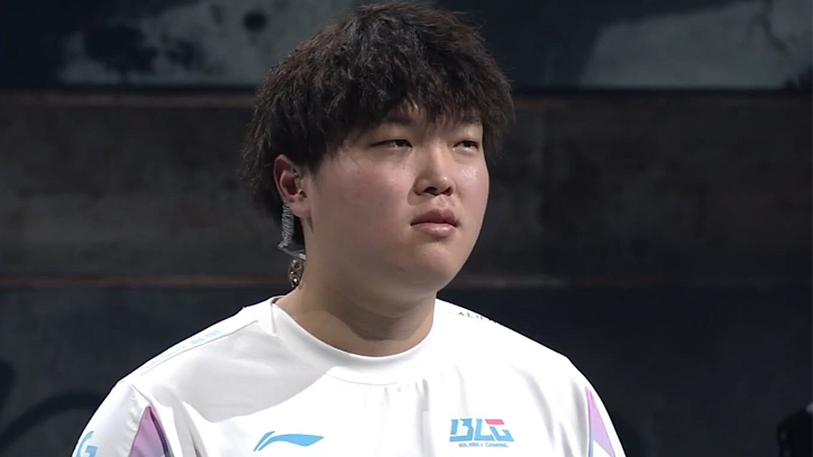 하이파이브 안 했다고 벌금 2만 2천 달러, BLG Bin 징계 첨부 사진